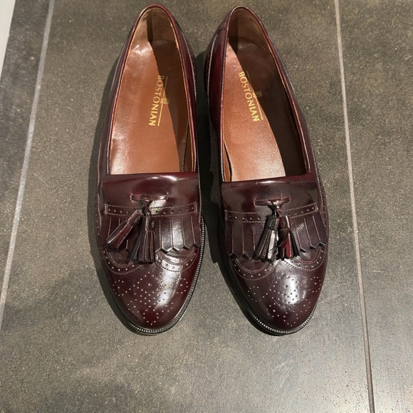 Bostonian Other - Bostonian Men's Dark Burgundy Tassel Loafers